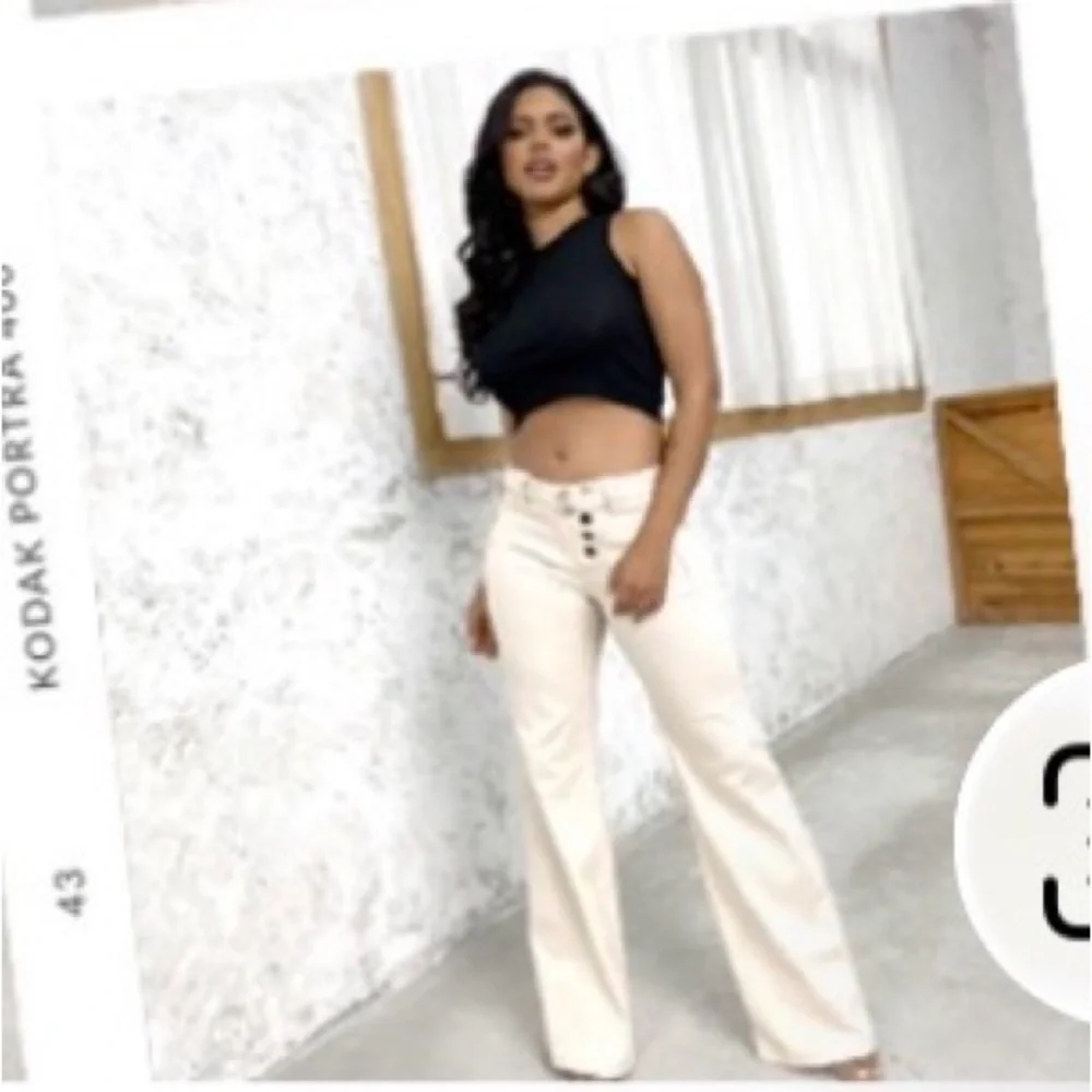 Elegant Beige Wide Leg Women's Pants - Picture 4 of 9